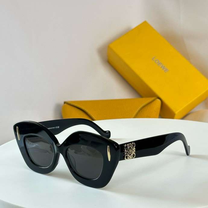 Picture of Loewe Sunglasses _SKUfw55562021fw